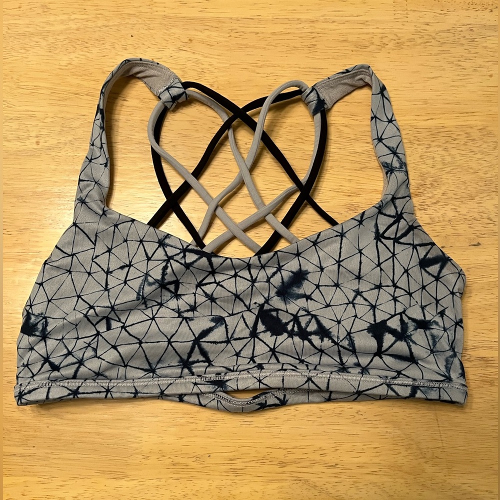 Lululemon bra - size 6